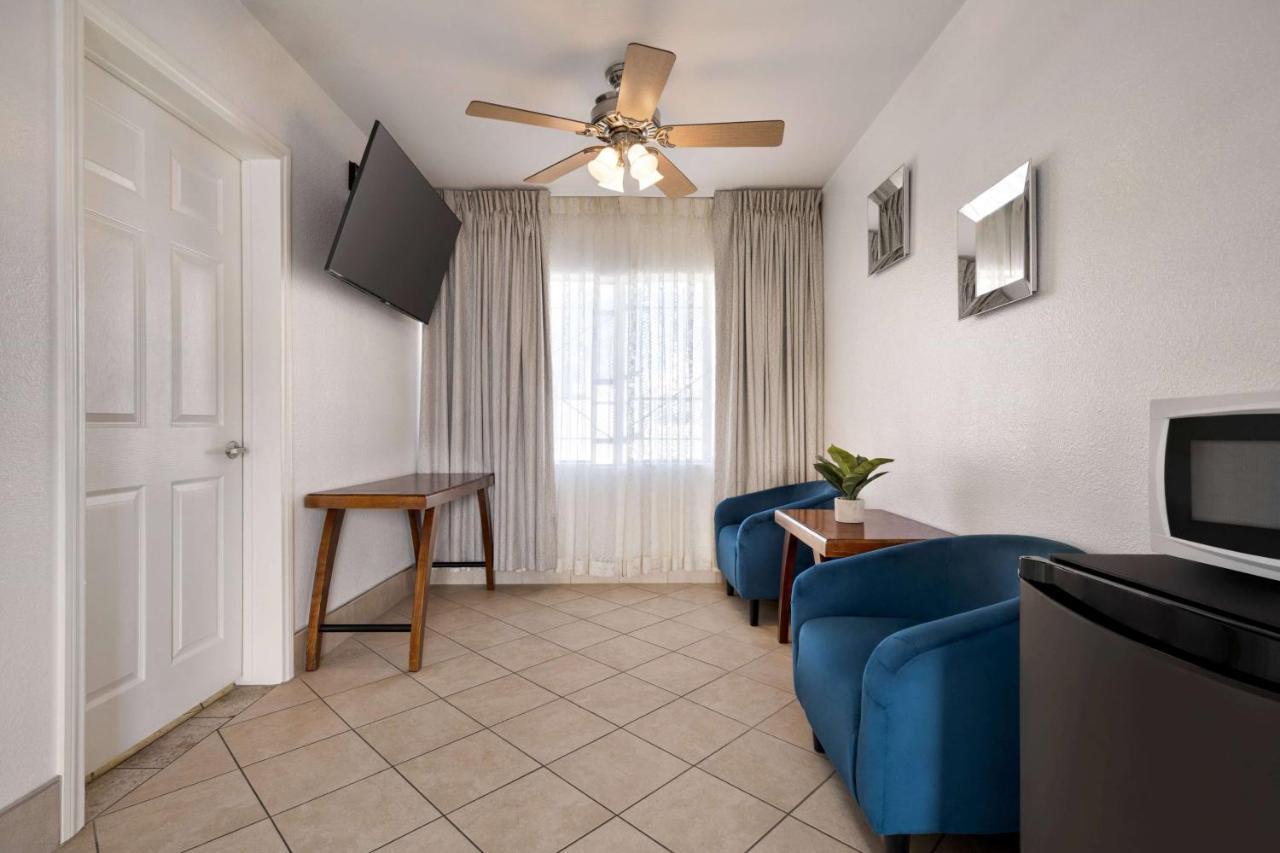 Travelodge By Wyndham Λας Βέγκας Εξωτερικό φωτογραφία