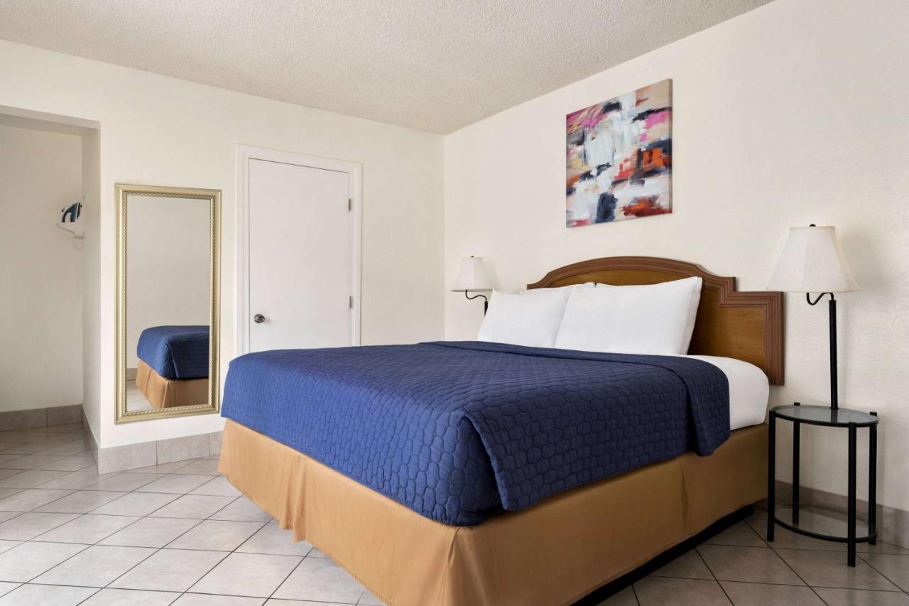 Travelodge By Wyndham Λας Βέγκας Εξωτερικό φωτογραφία